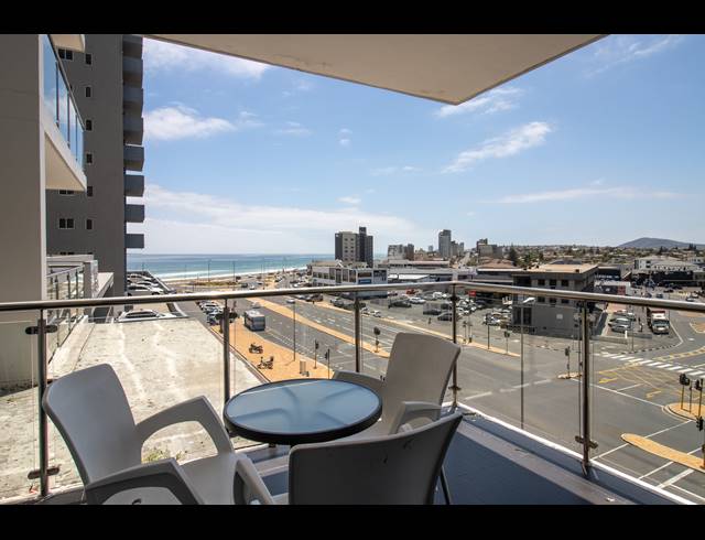 3 BEDROOM APARTMENT FOR SALE IN BEACHFRONT